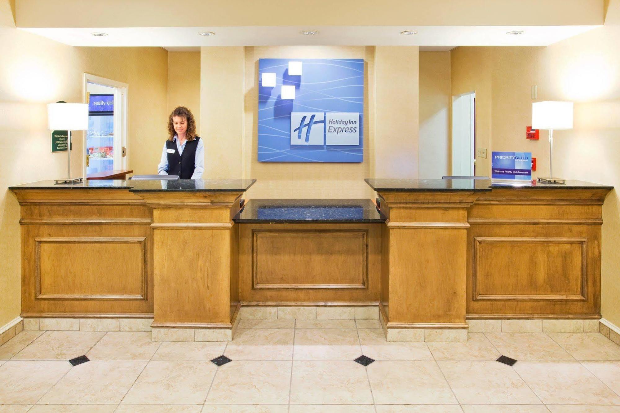 Holiday Inn Express Knoxville-Strawberry Plains By Ihg Exterior photo