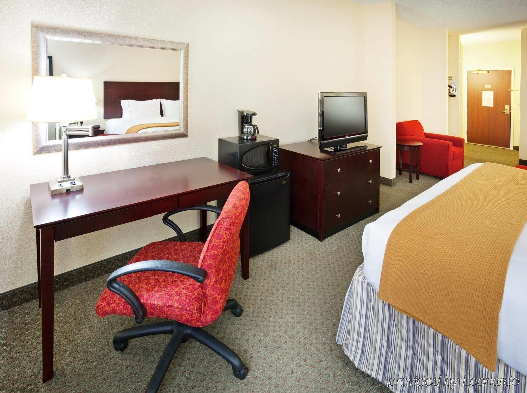 Holiday Inn Express Knoxville-Strawberry Plains By Ihg Exterior photo